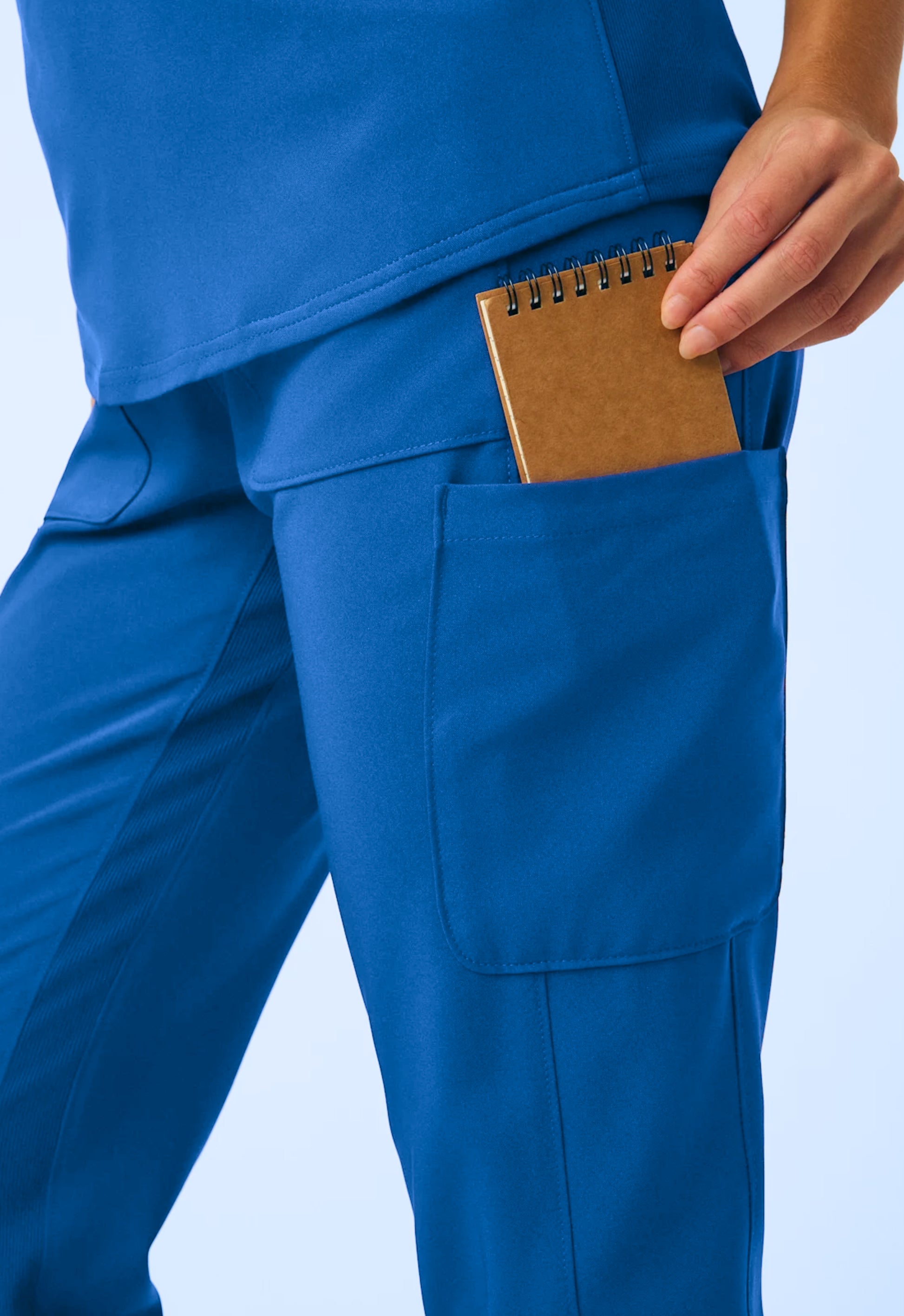 PANTALÓN CLÍNICO MUJER JOGGER FORWARD LB401 AZUL REY
