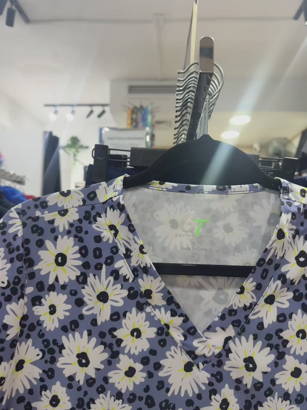 Polera Clínica Estampada Mujer GT 1579GR